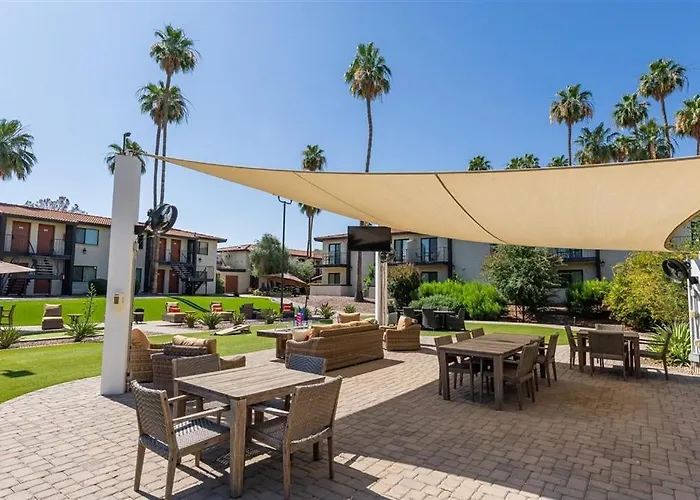 113-fully Furnished 1br Suite-prime Location *